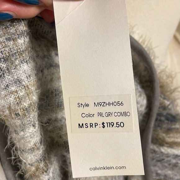 NWT Calvin Klein women’s cardigan knit sweater light 1 hook neck closure fuzzy L - Picture 7 of 10